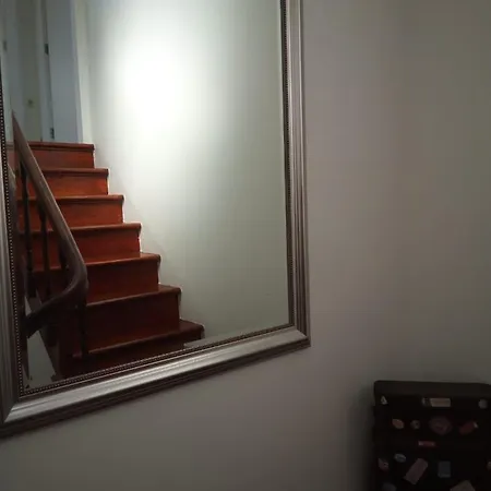 بيت شباب Rossio *